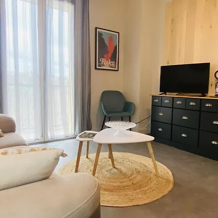Le Sens Unique Apartment *